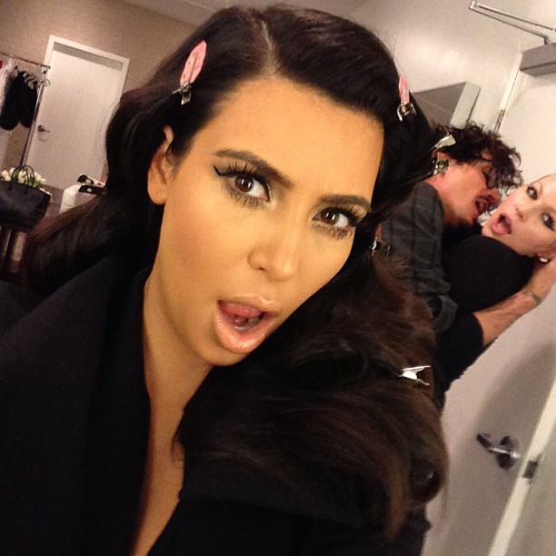 What on earth is going on?!? @joycebonelli @clydehairgod...