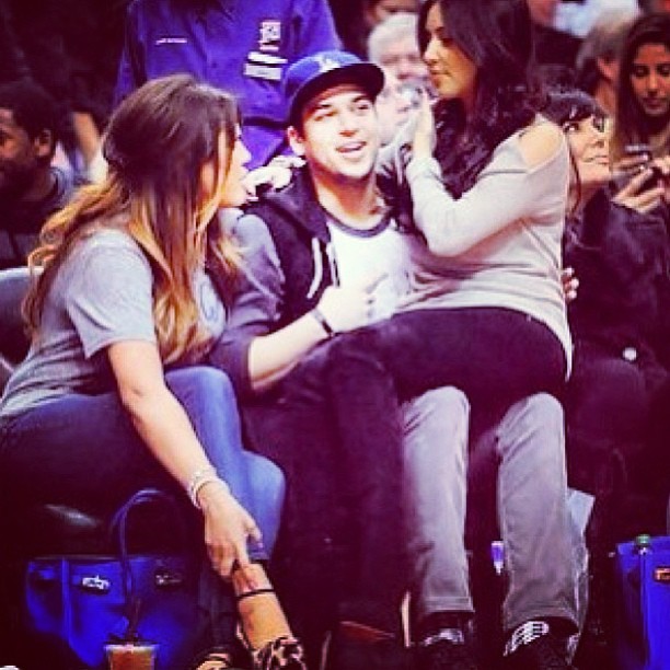 Family kidddd @robkardashian @kimkardashian...