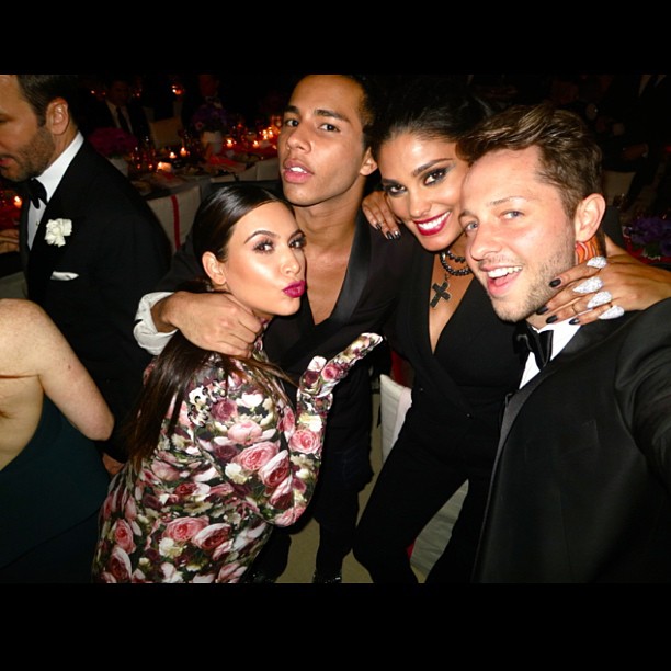Tom Ford photo bomb @olivier_rousteing @rachel_roy @derekblasberg...