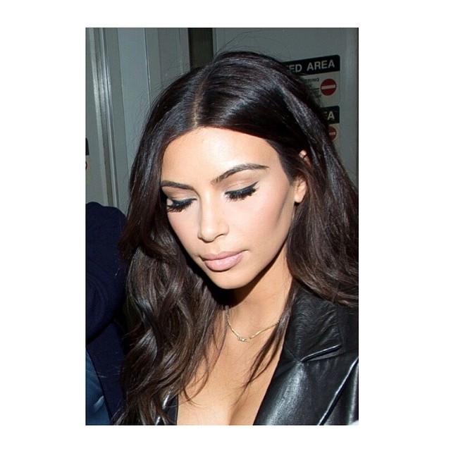 Glam breakdown! For eyeliner we used @kbeautyofficial Deeply Felt Eyeliner! It's...