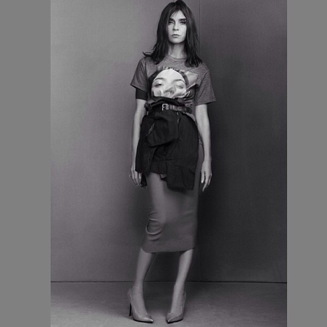 I love my fashion icon @CarineRoitfeld for wearing this tshirt!!!...