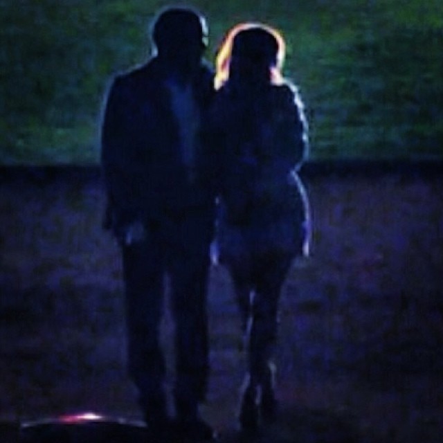 10 mins East Coast for an amazing episode tonight! Tune into E!...