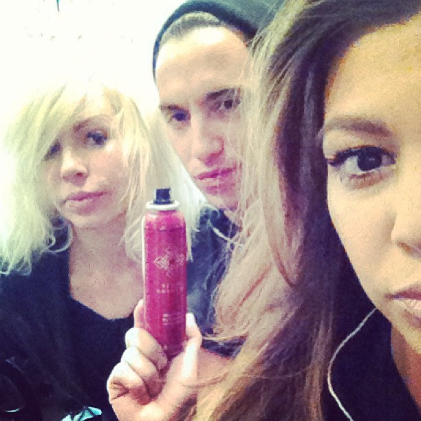 Some morning glam with @joycebonelli and @thescottycunha! Rise and shine!...