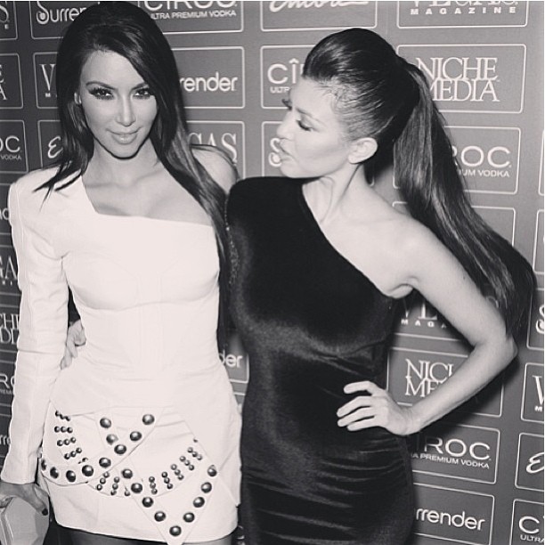 A little one shoulder action. @kimkardashian...