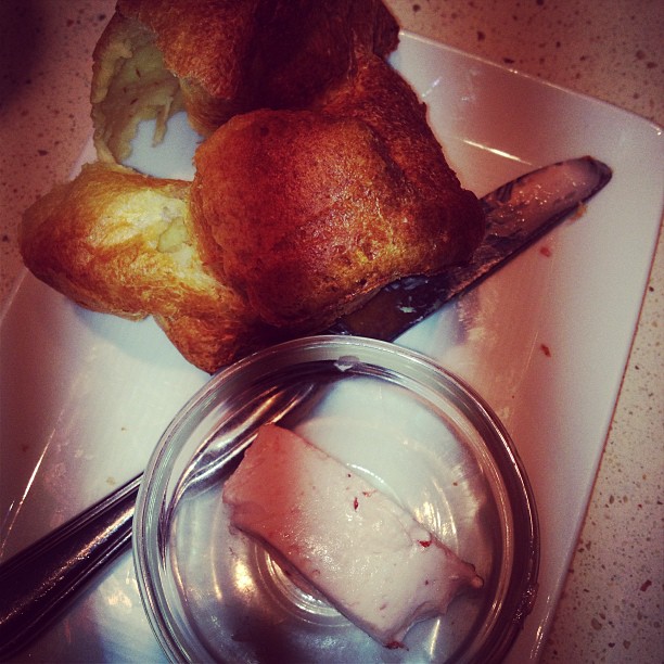 Popover with strawberry butter with @joycebonelli and @krisjenner!...