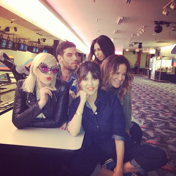 Bowling alley crew! @robscheppy @joycebonelli @courtenaysemel @robinantin Were s...