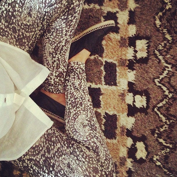 Lace print leggings. #kardashiankollection...