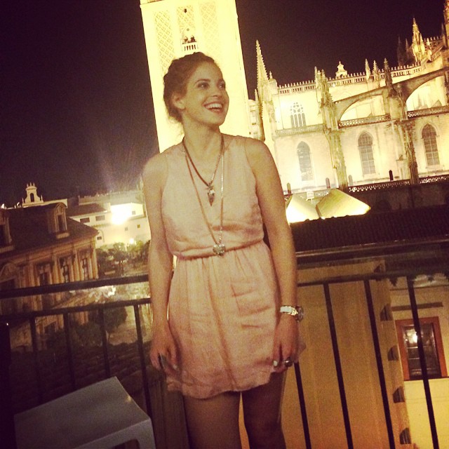Look noche by @iloveihara ...