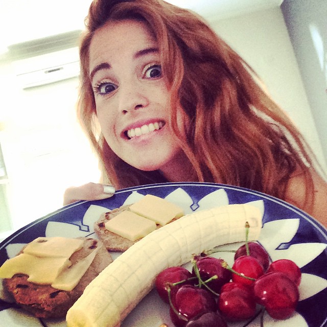 Buen día !!! Hoy se graba ! Pero antes un rico y sano brunch !...