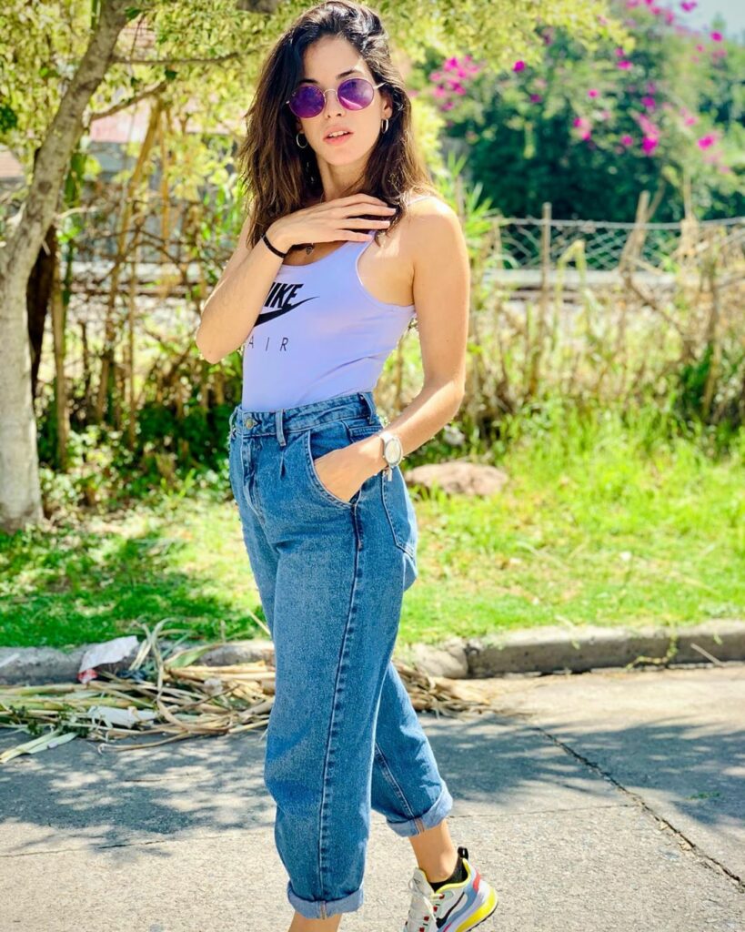 Cande Molfese: Volví a la city Porteña que lindo es andar por las calles de mi Bs As querido e… Volví a la city Porteña que lindo es andar por las calles de mi Bs As querido e...