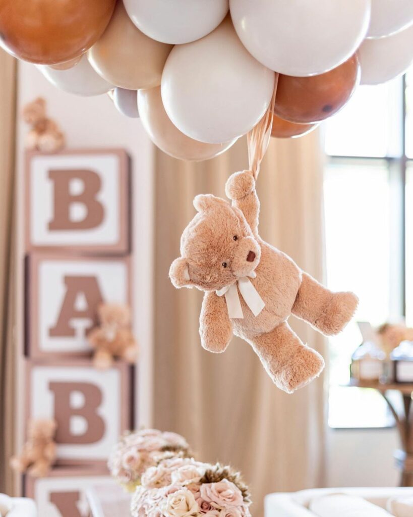 A BEARy beautiful Baby Shower!! I have been planning Malika’s baby shower in my ...