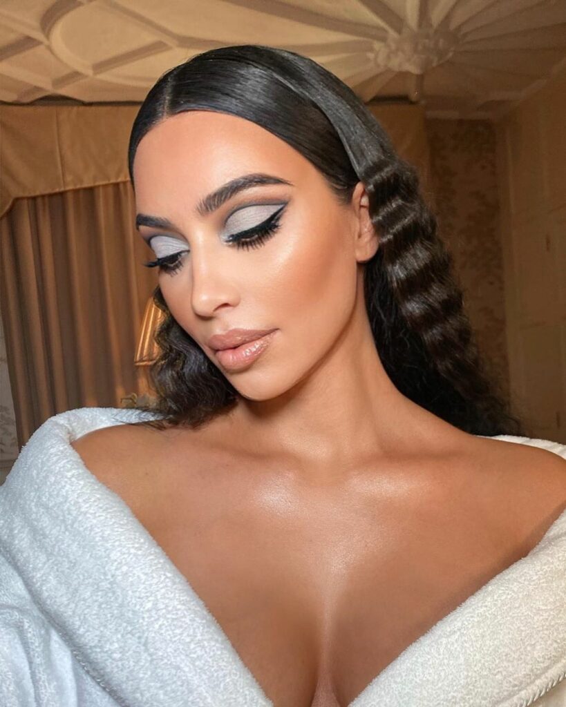 I was so inspired working with @nikki_makeup & @lukepluckrose This look really p...