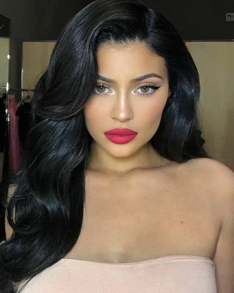 happy valentine’s day!!  we are celebrating on KylieCosmetics.com with a SALE! 2...
