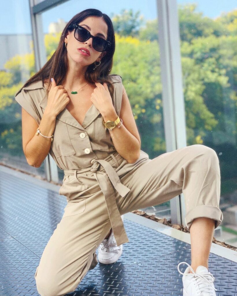 Empezó la semana y yo ya estoy lista después de 3 días en cama ! 
Este look que ...