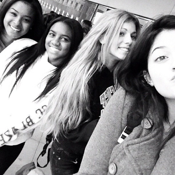 #ynobe @kruelove1018 @nalawayans @zoeegordon...