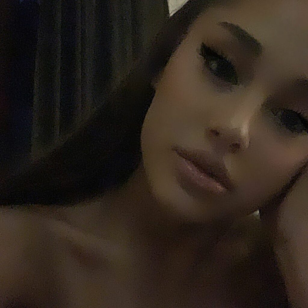 hq...