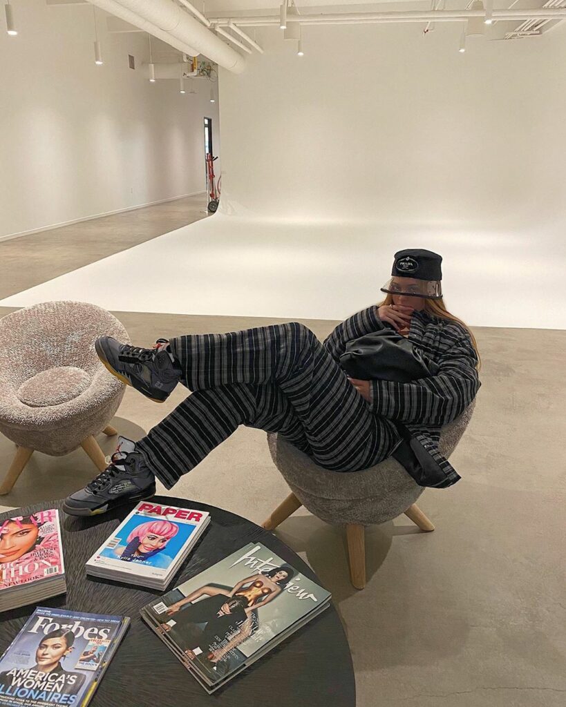 HQ days ...