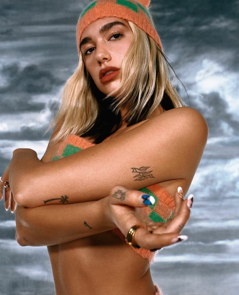 I NEED YOU  - SWIPE 
submit ur covers here  or via the link in my story  I can’t...