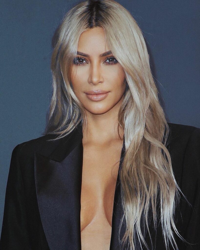Really thinking about this blonde hair @chrisappleton1  @bfa...