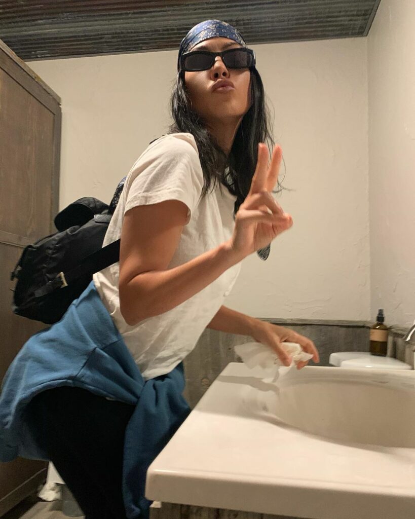Reminder from Reign to please wash your hands....