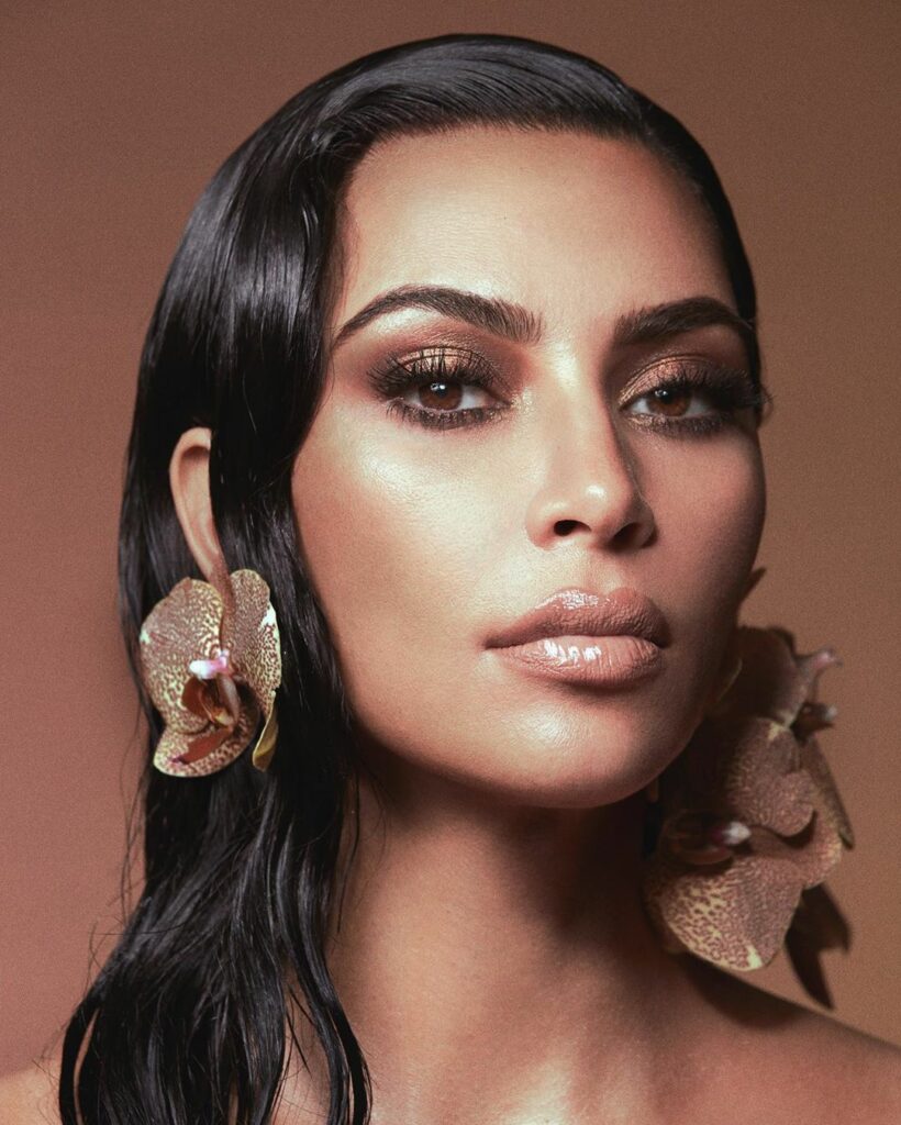 New launch alert  @kkwbeauty’s newest products: 11 Nude Glosses & the Classic II...