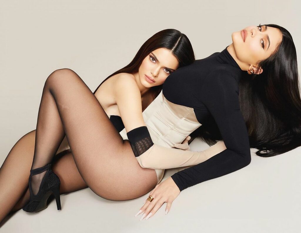 KENDALL X KYLIE 6.26...