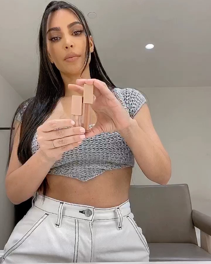 Who has got the new @kkwbeauty lipglosses?!?! Anyone notice we switched to a lar...