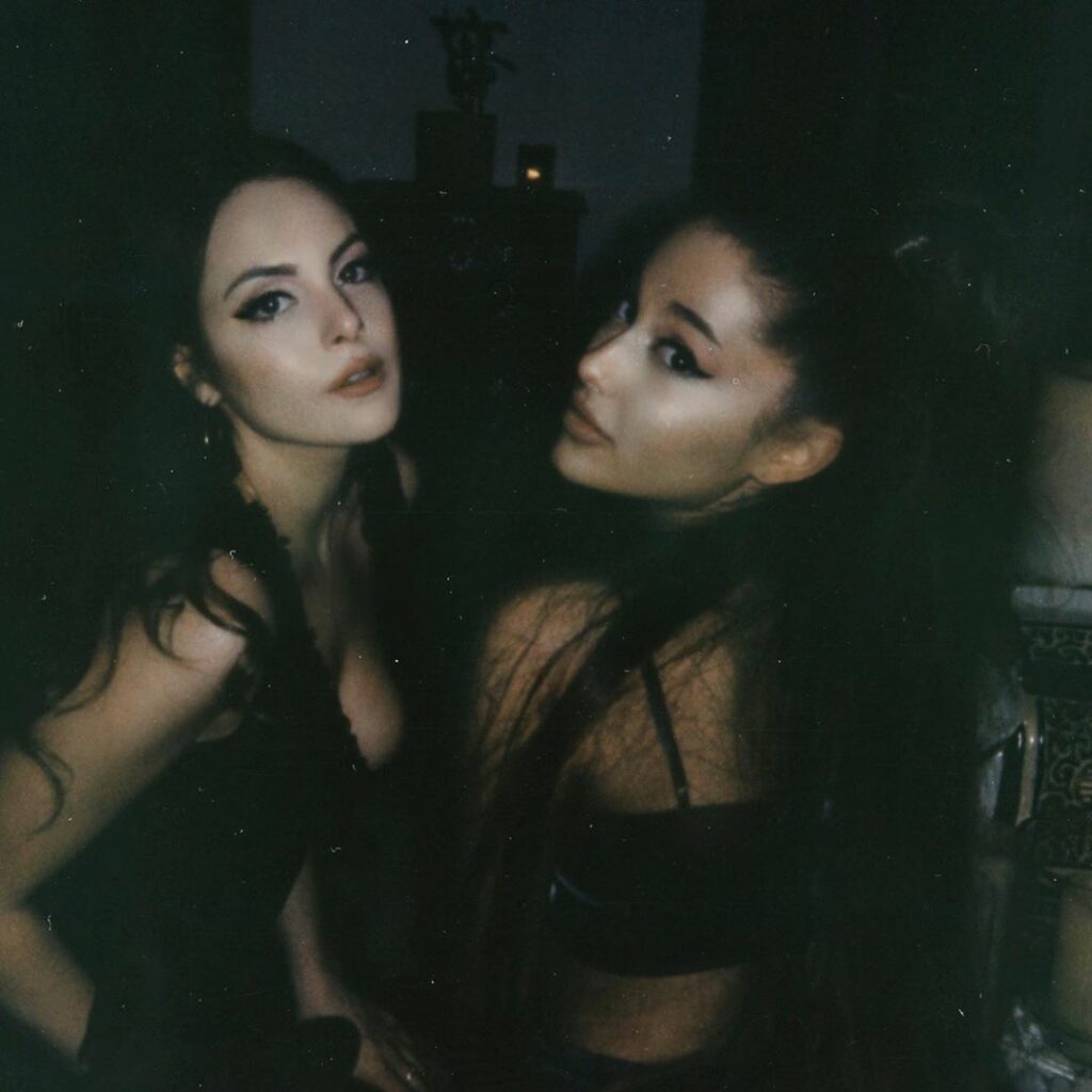 Ariana Grande: happy birthday my dingus my pringus my liz! i love u so so so much. i’m so grate… happy birthday my dingus my pringus my liz! i love u so so so much. i’m so grate...