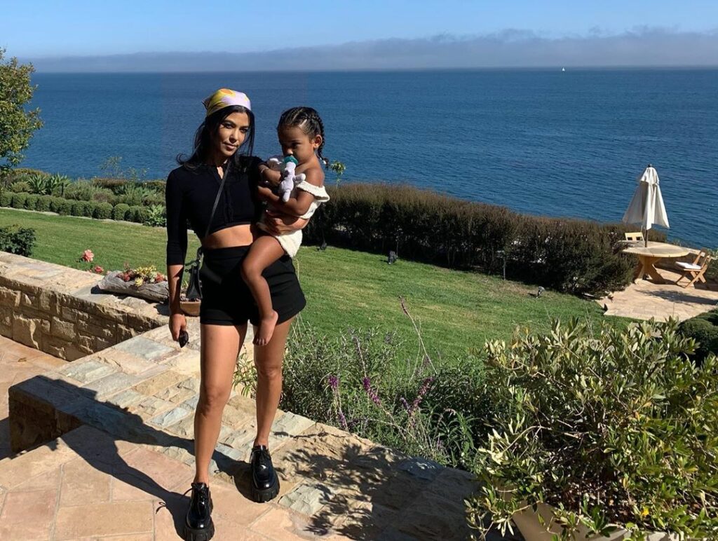 Raise your hand if Auntie Kourtney is your favorite......