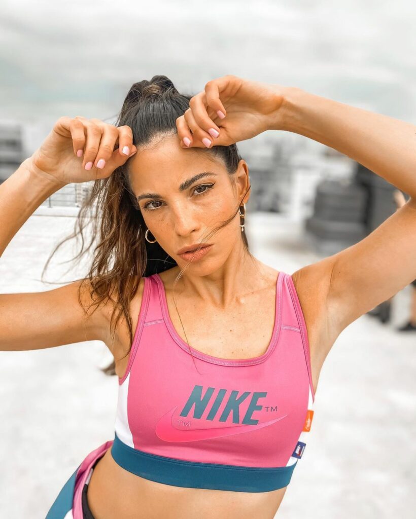 Empezamos el día con fotos para @nikewomen  #nadanosdetiene 
Nada más lindo que ...