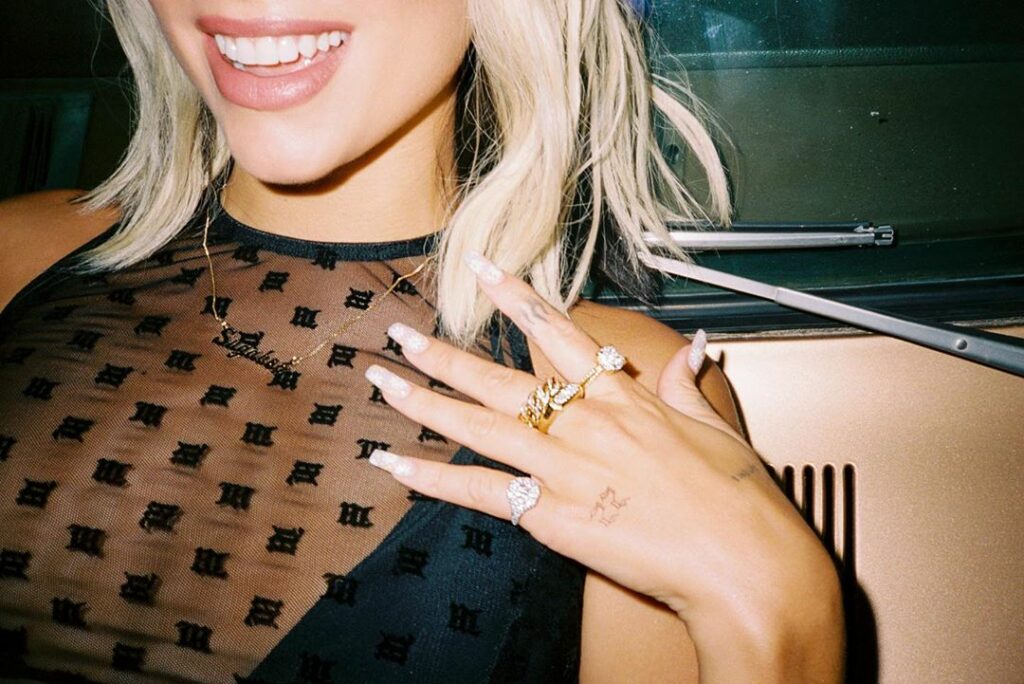 got given this “sugaboo” necklace from my OG’s @sarahhudsonxx and @icoffeejr  on...