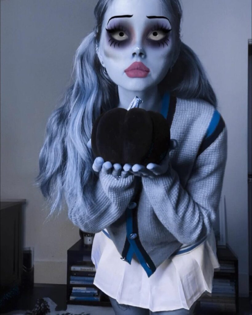 𝔟𝔬𝔬...