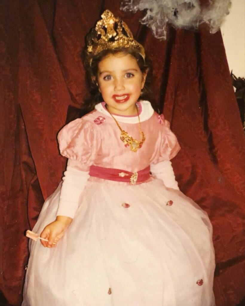 Happy Birthday to my Princess Peach @ellajenkin  through thick n thin, by your s...