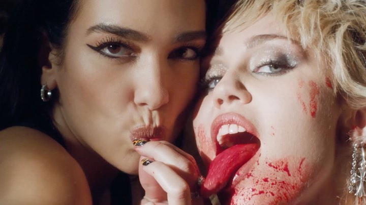 PRISONER @MILEYCYRUS 19NOV   4PM LA / 7PM NYC / 12AM LONDON / 11AM SYDNEY / 8AM ...