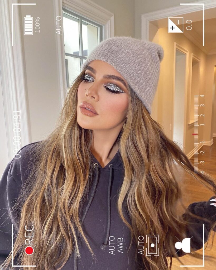 Photoshoot Teaser!!! We shot this the other day for @goodamerican 

Launching Go...