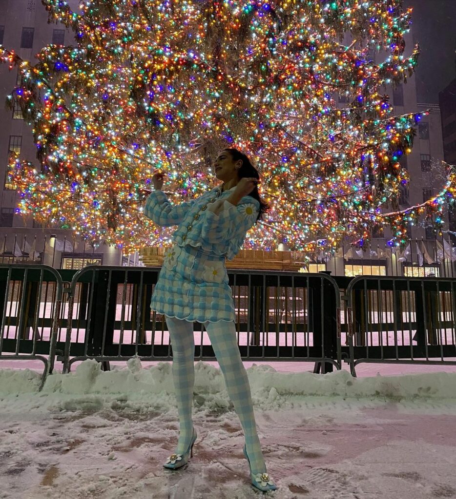 Catch me (quite literally) on @fallontonight TONIGHT 11:35 EST on NBC for a Chri...