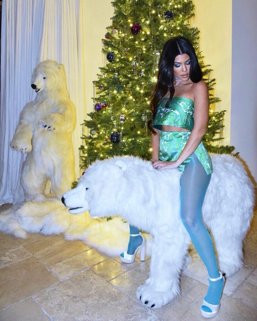 Have a beary Merry Christmas xo Kourt ...