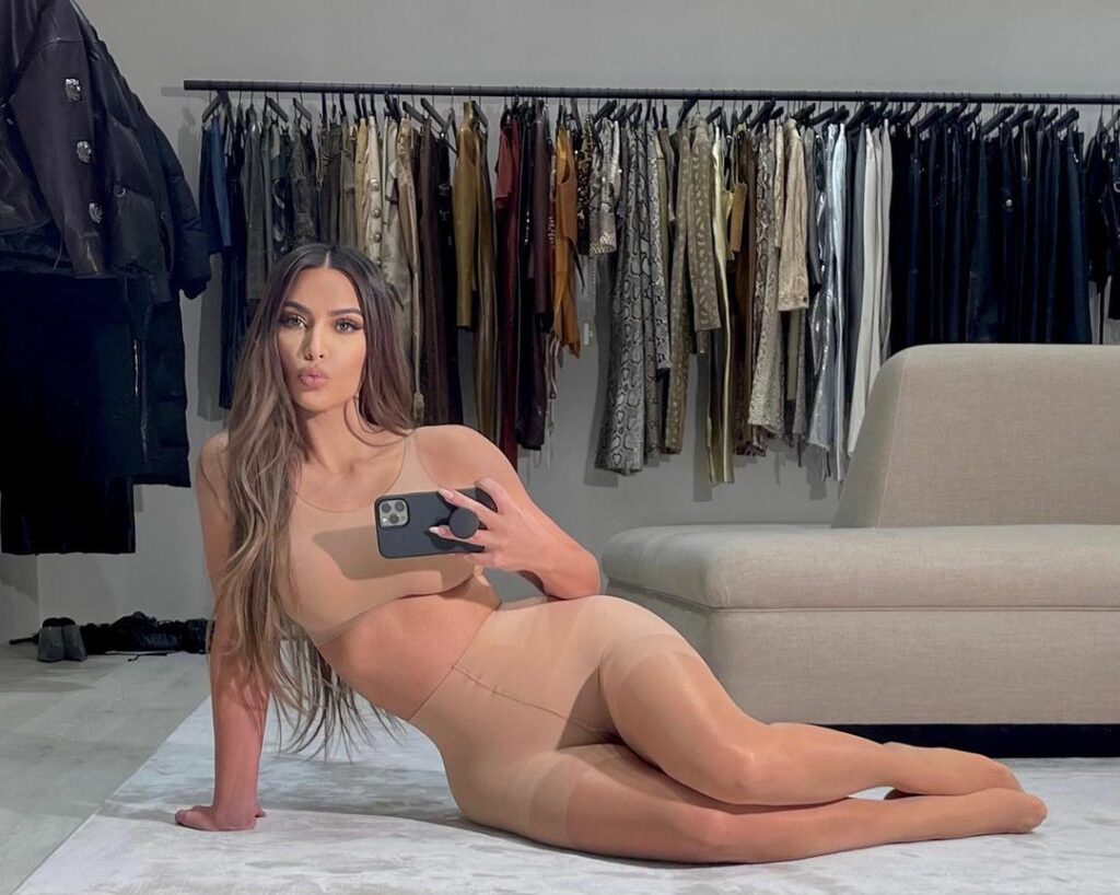 JUST DROPPED: @SKIMS Hosiery — the best tights you’ll ever own. We’ve changed th...