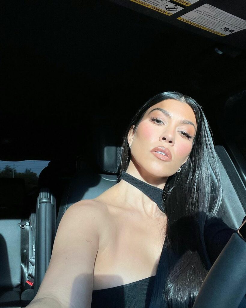 @kyliejenner did my makeup, check her youtube for the video and go to  @poosh fo...
