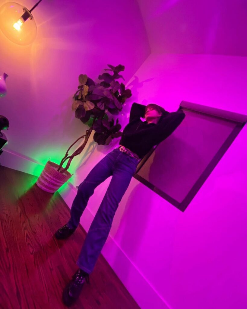 been fixing to do some decorating. finally make this funhouse a funhome  what’s...