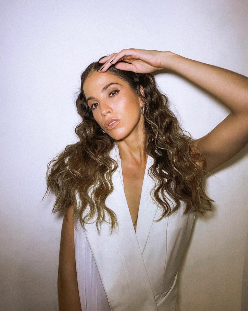Cande Molfese: About yesterday Feliz sábado! Hoy día de descanso absoluto! Vengo con días … About yesterday Feliz sábado! Hoy día de descanso absoluto! Vengo con días ...