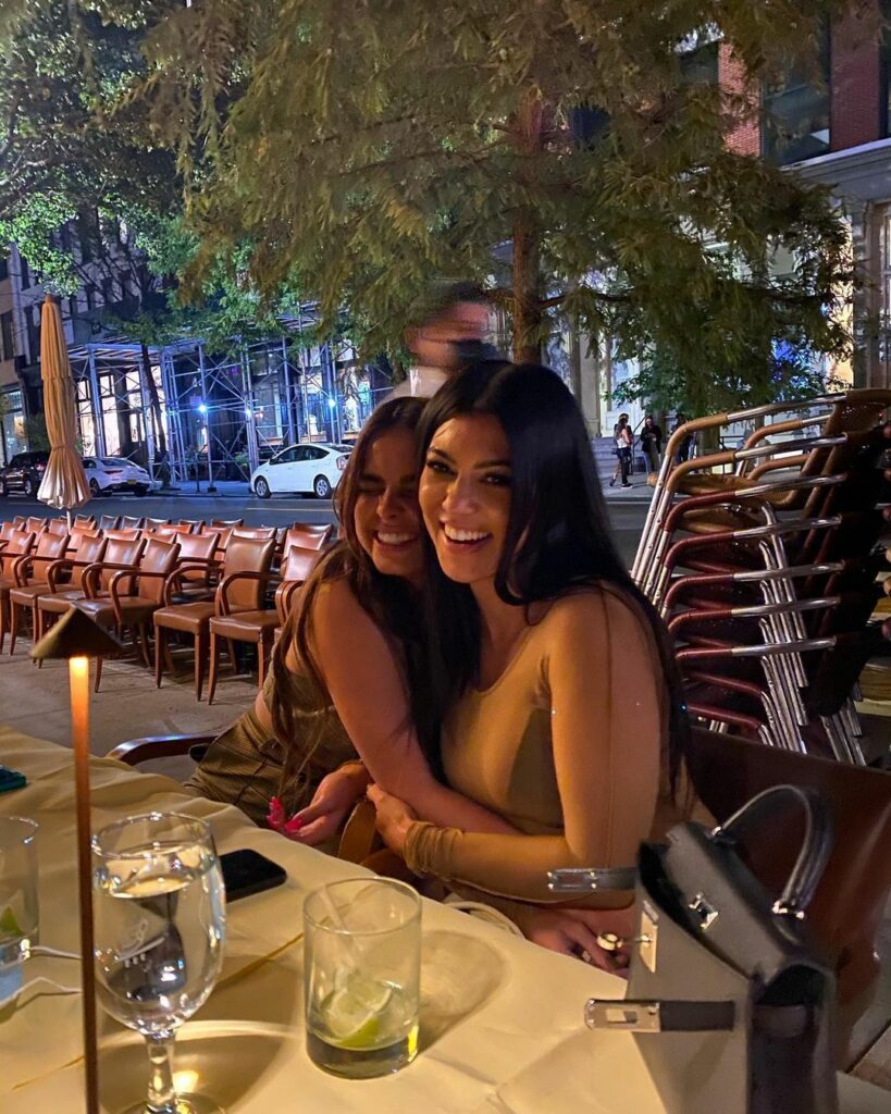 In honor of tonight’s episode of #kuwtk curiosity killed the cat ...