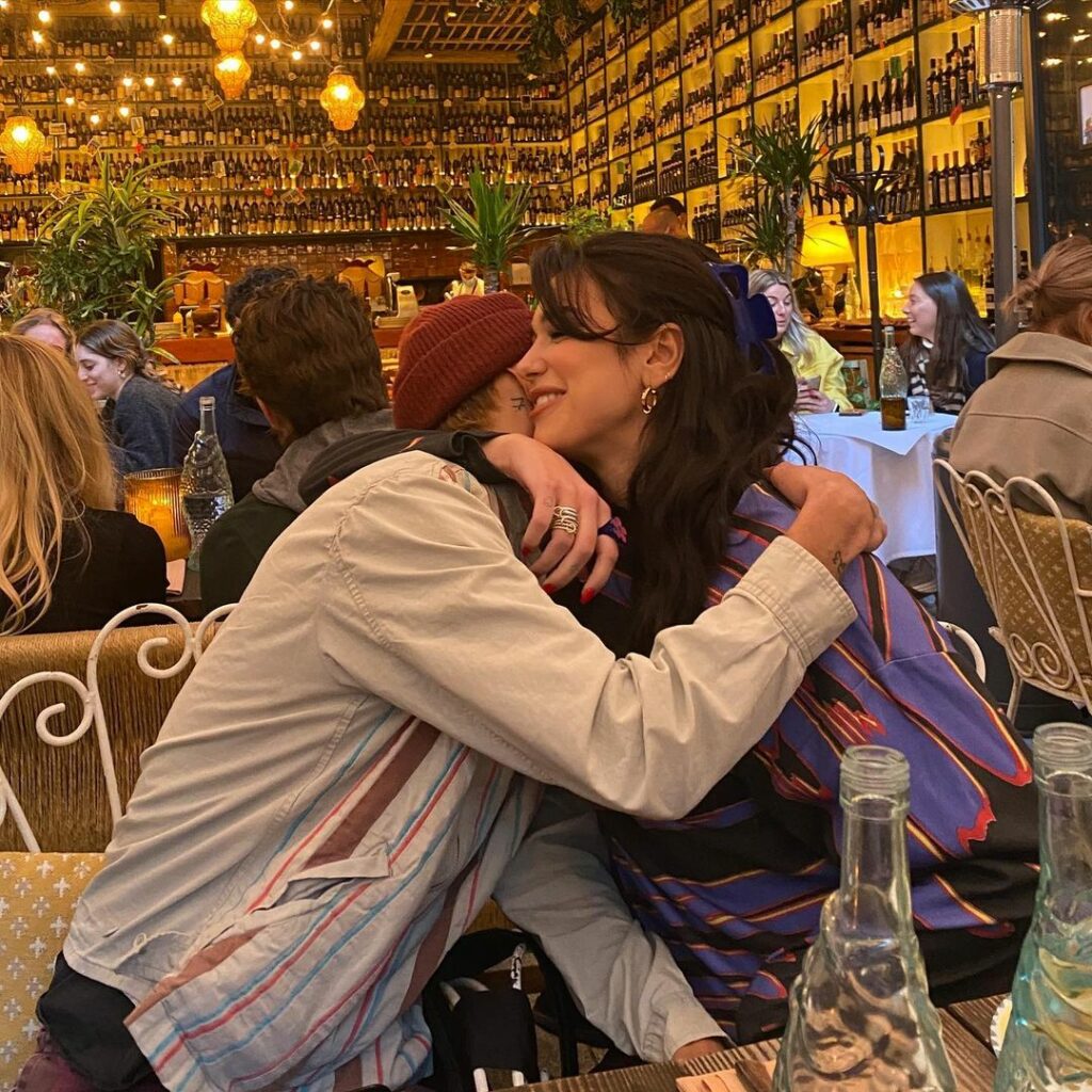 OFF @ NIGHT !!!! proud of you mi lovieeeee @anwarspc ~* @cb_3 and I got the dres...