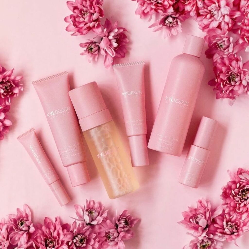 get 20% off sitewide this weekend only at KylieSkin.com + free shipping on order...
