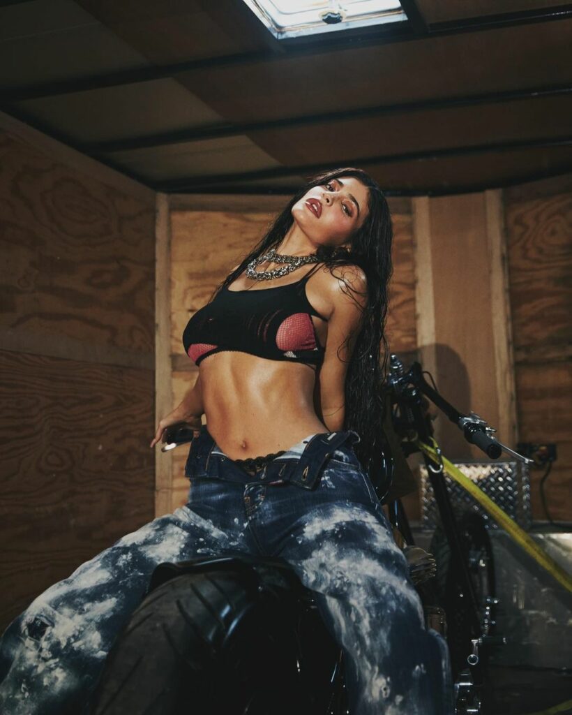@tmrwmag...