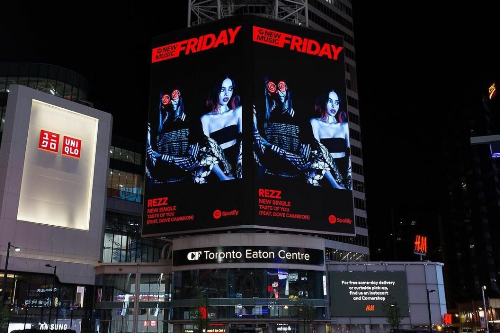 LOVE U @officialrezz LOVE U @spotify   happy friday go stream ¡¡...