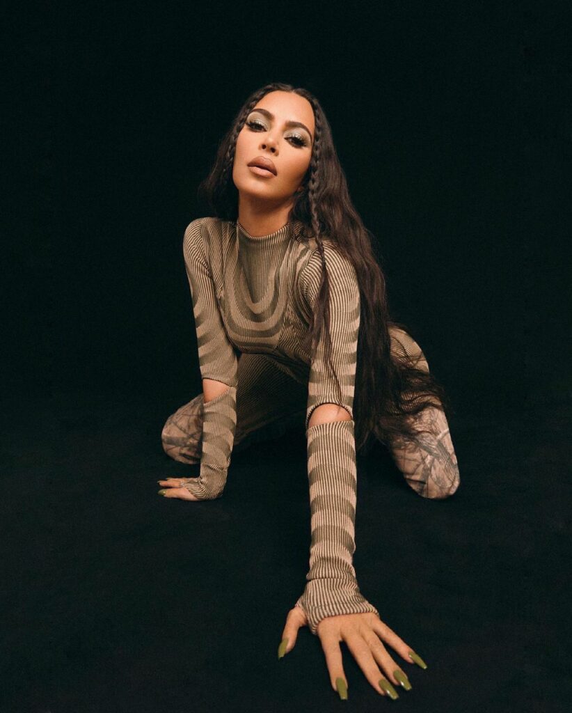 EARLY-ACCESS STARTS NOW on Instagram for @kkwbeauty Camo Collection! There are s...