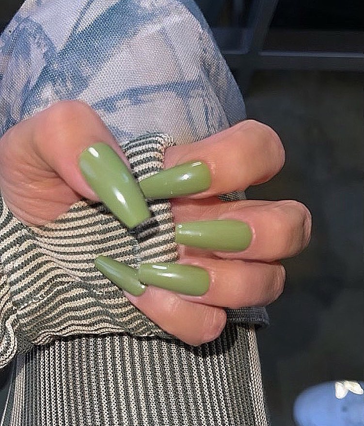 I like long nails now ...