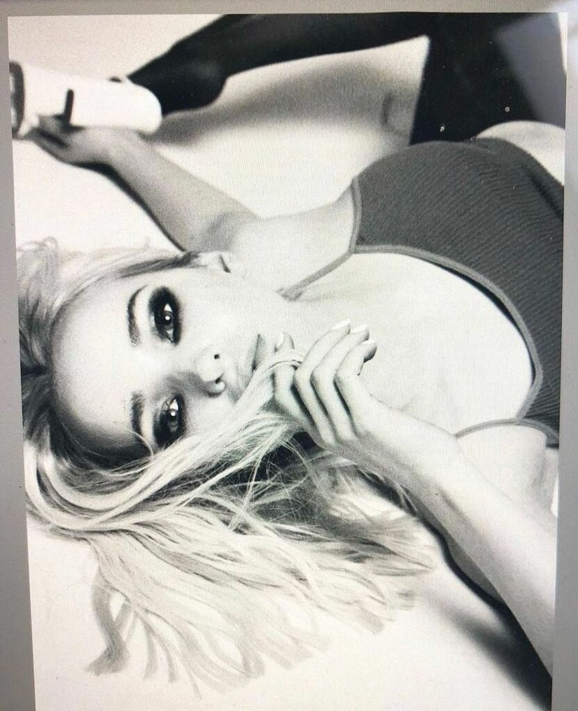 reminder that nothing in this life is permanent or personal !!!! time to have so...