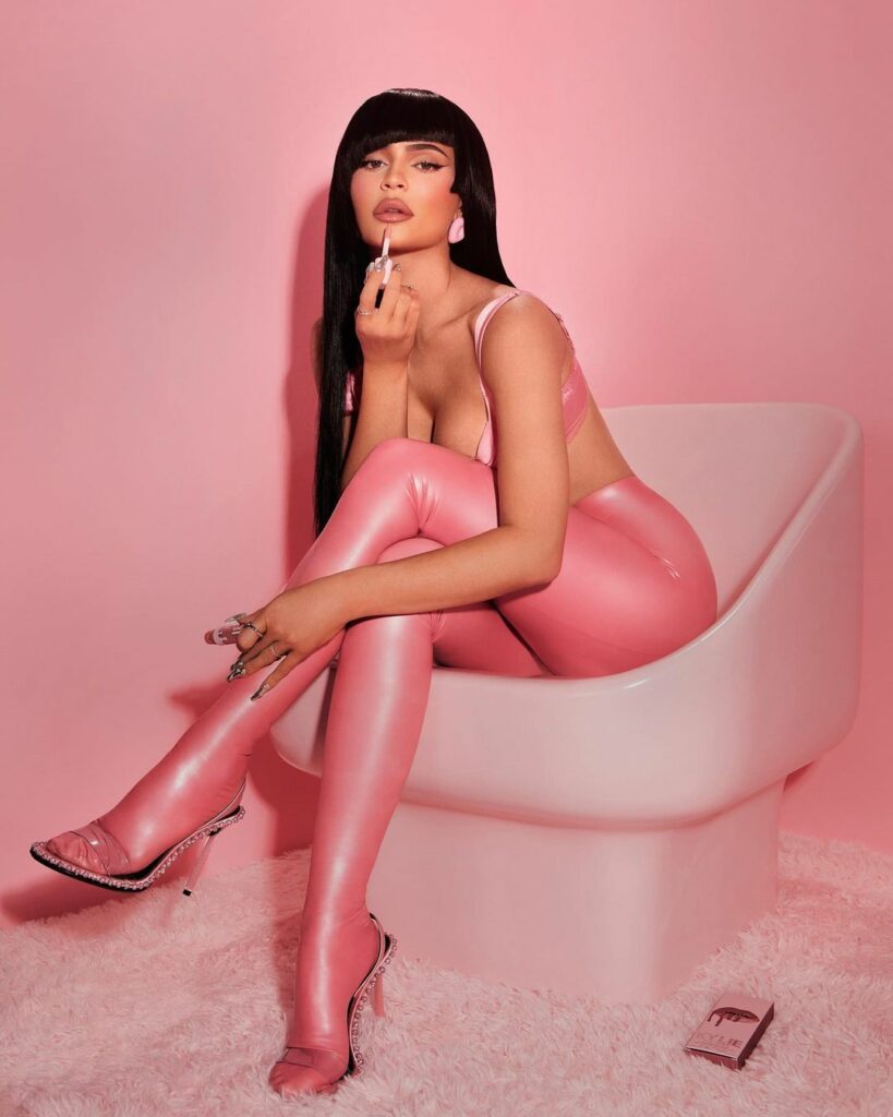 as some of you may have noticed my @kyliecosmetics website has been shut down fo...